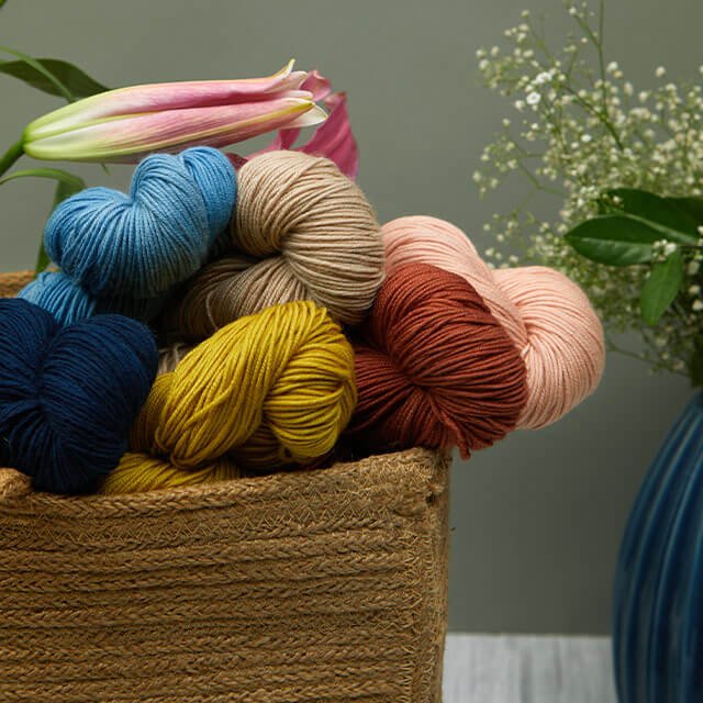Symfonie Yarns | FLORA Naturally Dyed Superwash Merino - DK | OR Marigold (Semisolid Color)