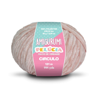 Circulo’s Pelucia Yarn, offering a velvet texture for amigurumi.