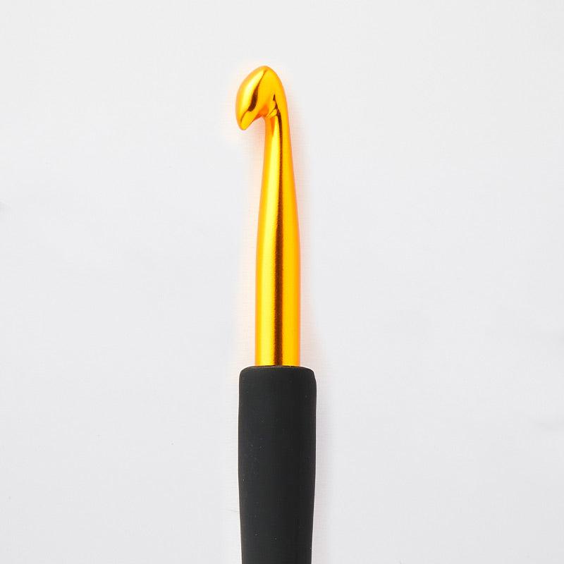 KnitPro Gold Hook designed with a soft-touch black handle.